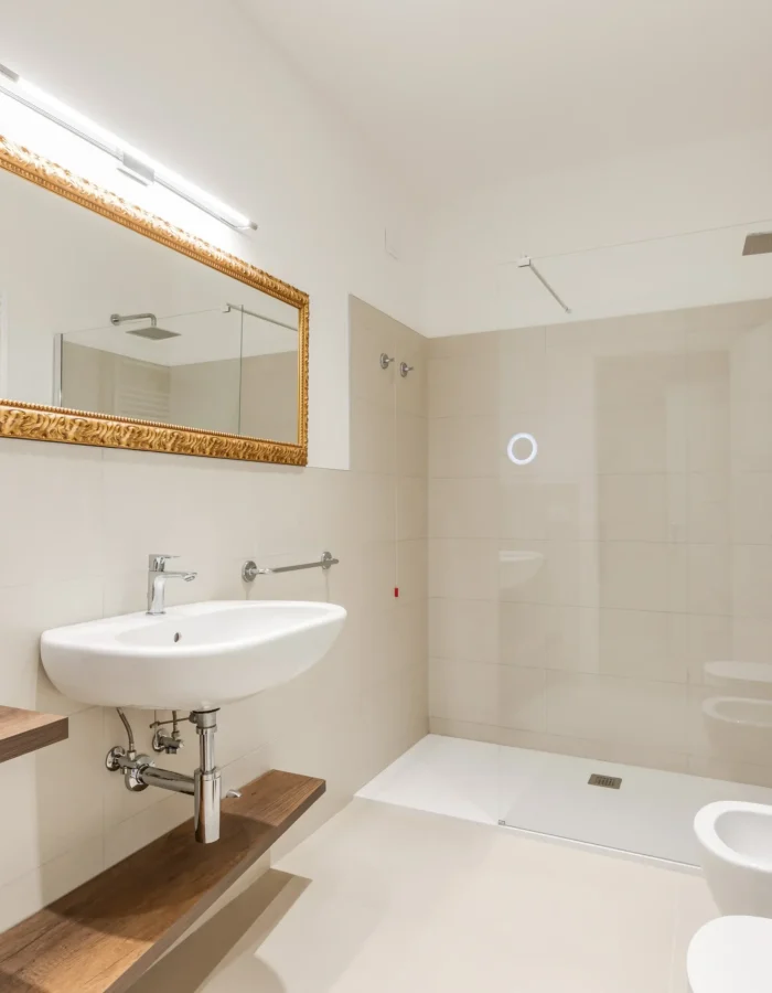 200 bagno copia